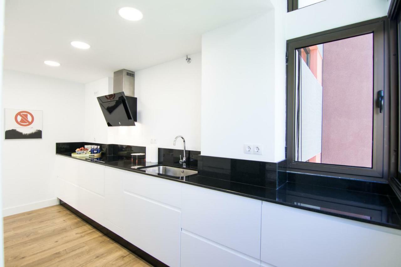 Homeforguest Stylish And Modern Apartment Overlooking Las Canteras Лас-Пальмас-де-Гран-Канария Экстерьер фото
