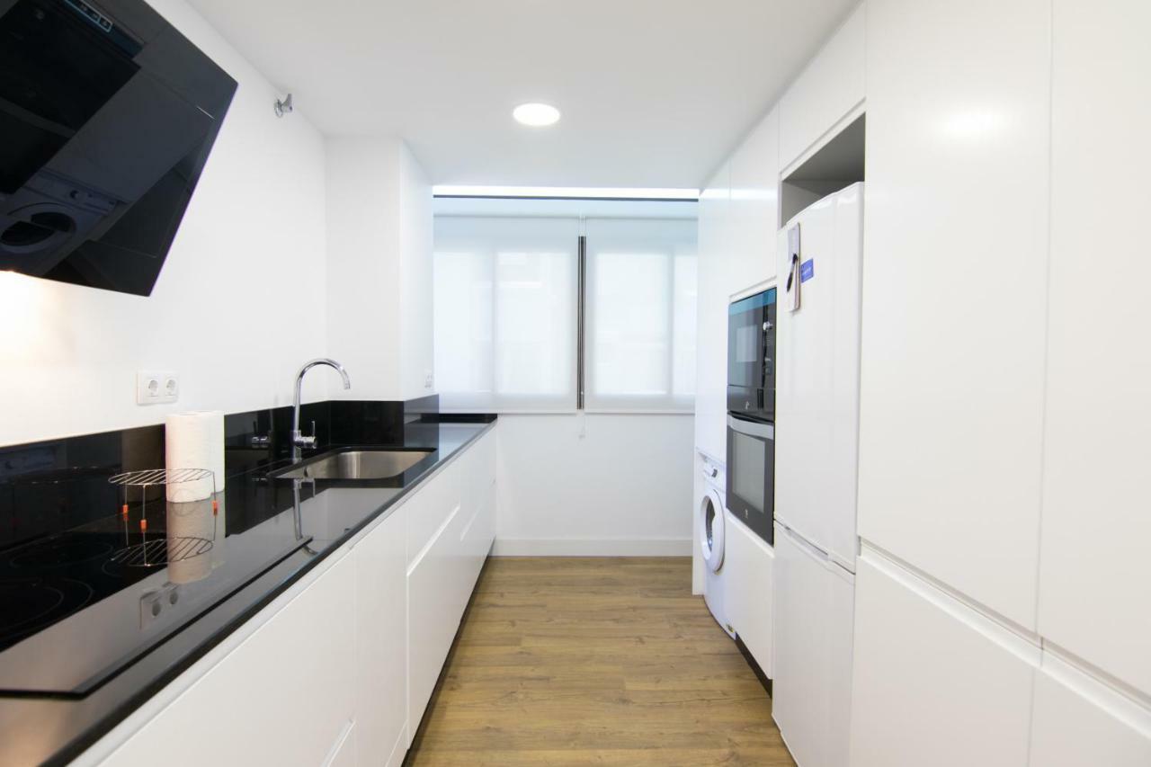 Homeforguest Stylish And Modern Apartment Overlooking Las Canteras Лас-Пальмас-де-Гран-Канария Экстерьер фото